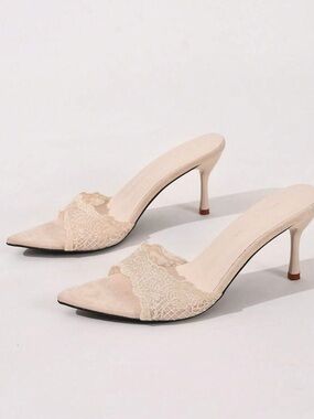 Lace-Trim Pointed Toe Mule Heels in Blush